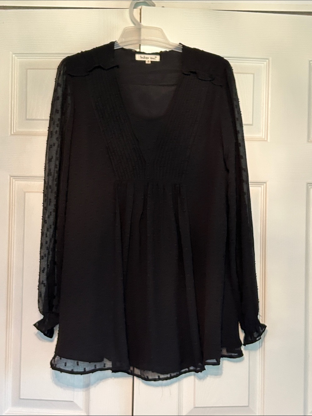 Sunday Best Black Long-Sleeve V-Neck Blouse